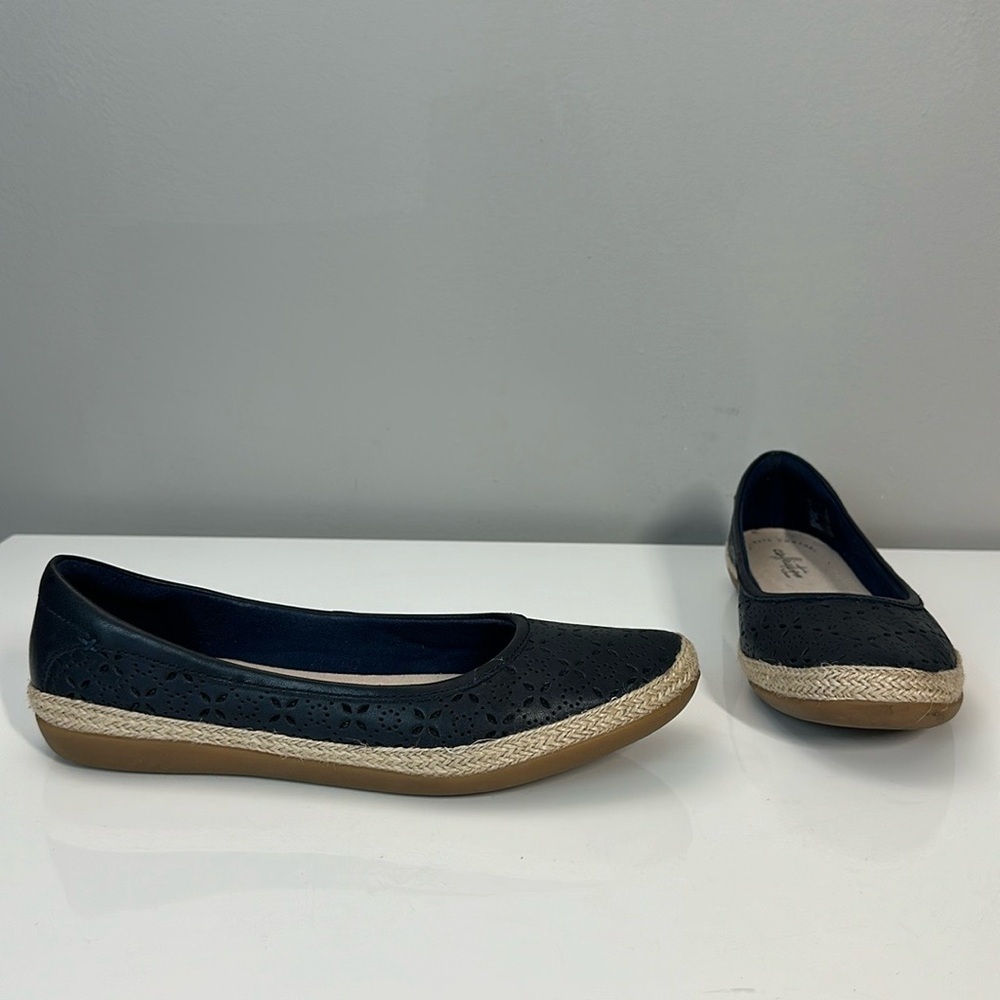 Clarks Collection Perforated Slip On Flats Danelly Art Navy Size 8W